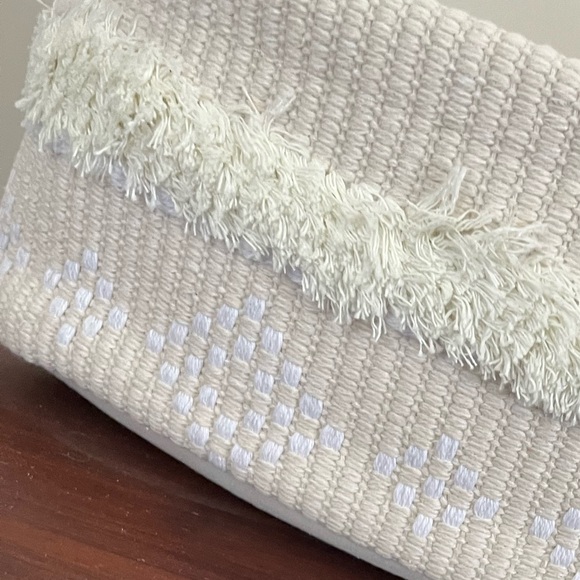 Tufted fabric medium oval storage basket khaki cream Cloud Island NWT - Picture 4 of 5